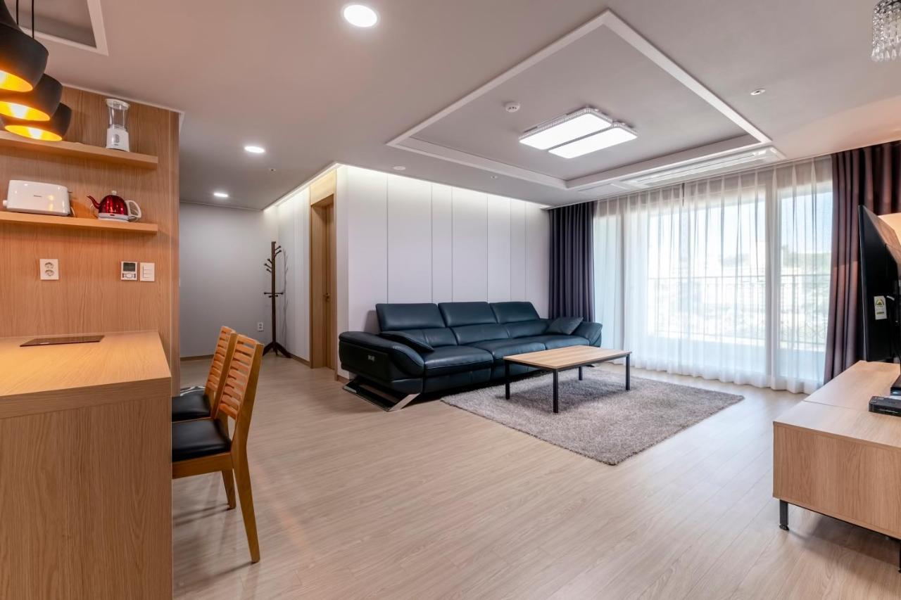 גאוז'ה Edenstay מראה חיצוני תמונה